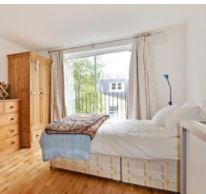 Studio  flat for sale in Wandsworth Bridge Road in Fulham