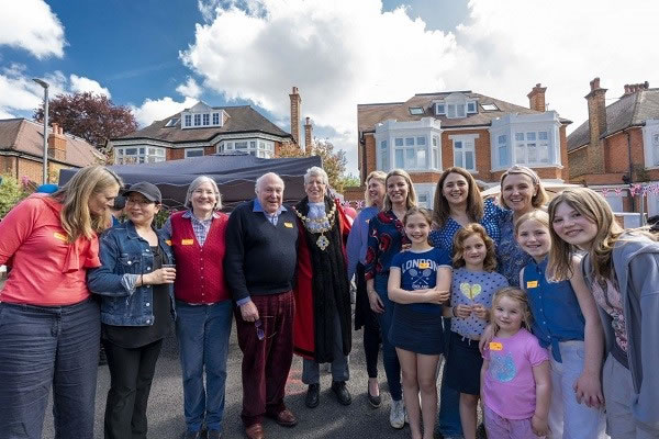 The Mayor joined celebrations in Hazlewell Road, Putney