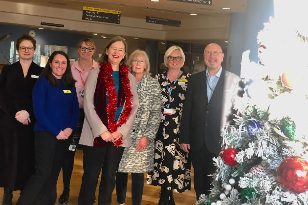 Fleur Anderson with staff at the hospital 