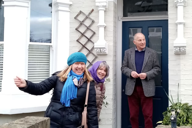 Laura and Karen Friend were spotted outside Mr Benn’s birthplace