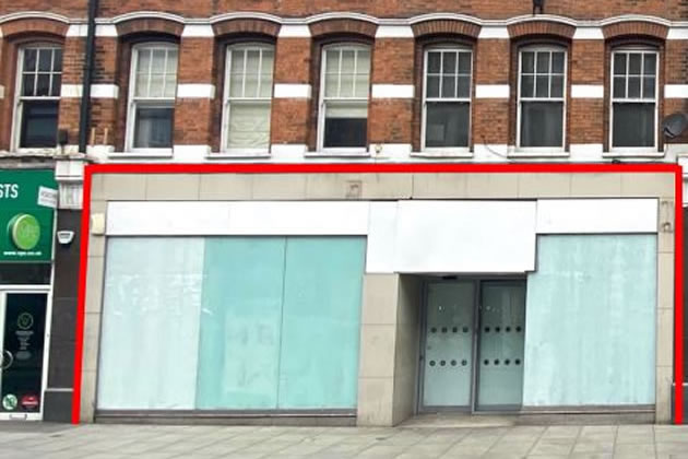 The site of the closed branch of Santander Bank 