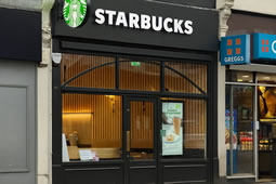 Starbucks Gives Up on Putney High Street Again