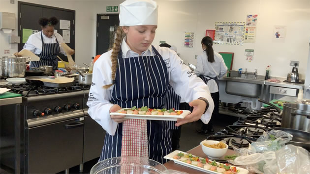 Local Wandsworth and Putney Teenager Wins Top Chef Prize